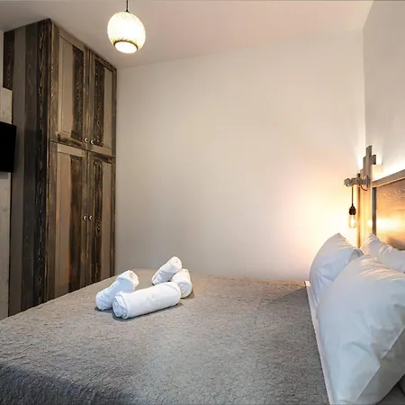 Ellies Secret Nest - 1bd 3pl Lejlighed Spílion